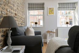 Sextons Place holiday cottage in Norfolk: Family room
